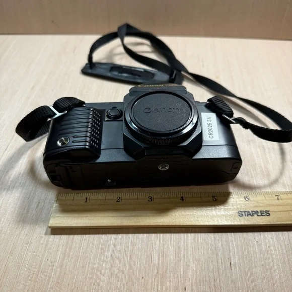 Canon T-70 T70 FD 35mm Film analog SLR Camera TESTED Working Preowned Body Only! - Picture 10 of 12